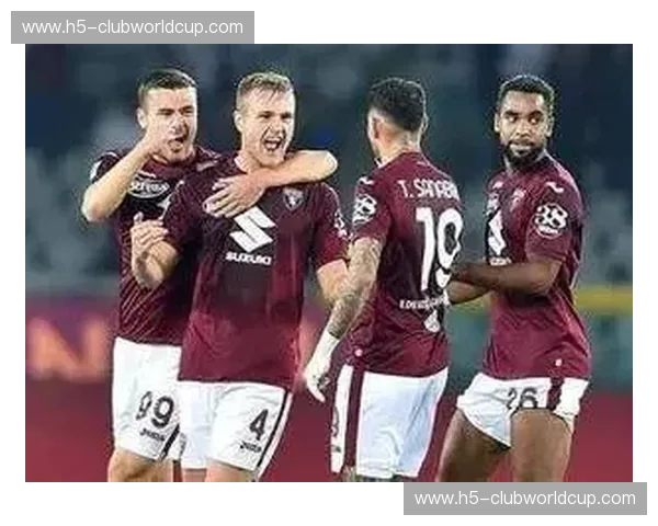 红土与铁血的交响：当都灵公牛遇上莱切之狼，意甲最纯粹的灵魂博弈